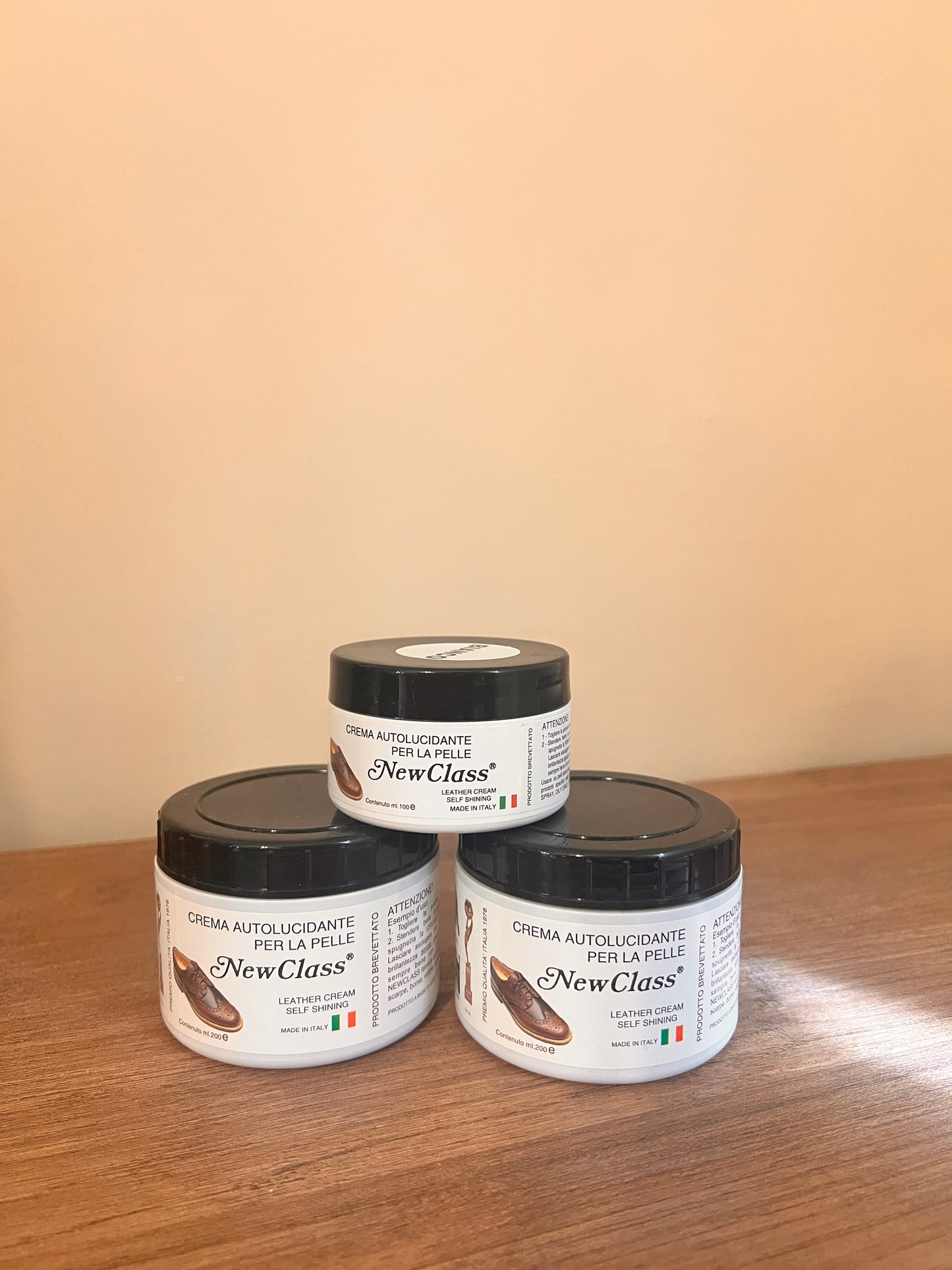 Set 2 pelli nere, pelle bianca